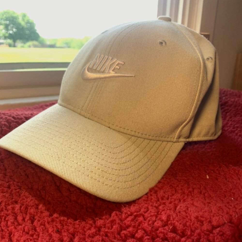 Nike cap